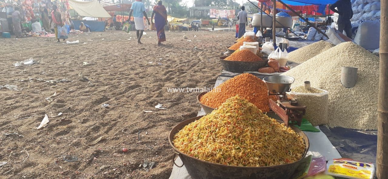 அண்ணாமலையார் ரத சப்தமி தீர்த்தவாரி : செய்யாற்றில் அமைக்கப்பட்டுள்ள திருவிழா கடைகள்!