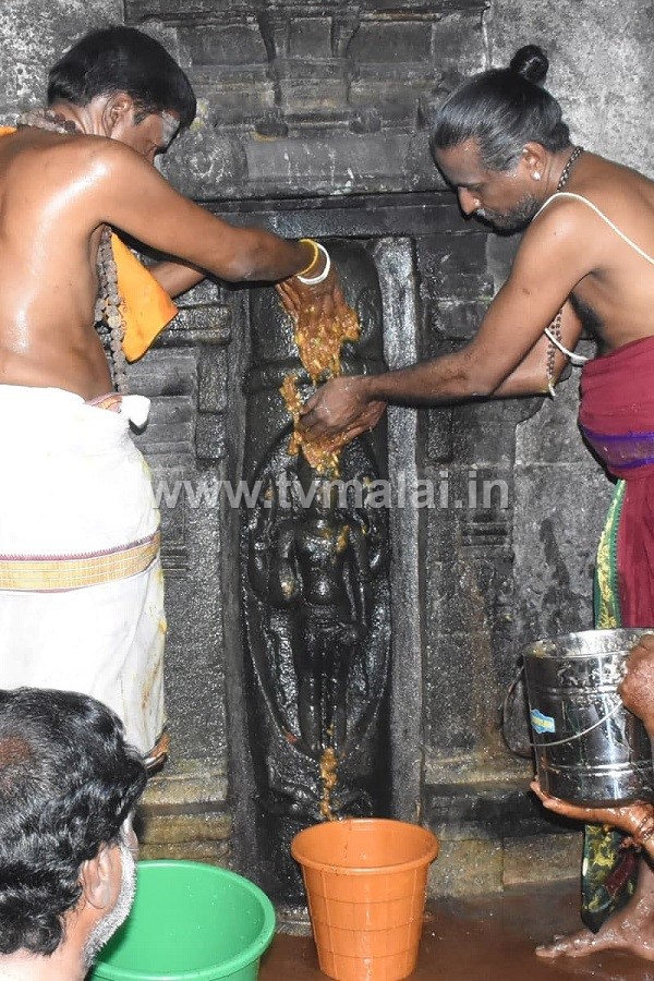 Mahasivarathri 2022: Teeming Devotees have Darshan of Lord Sri Arunachaleswarar throughout the night!