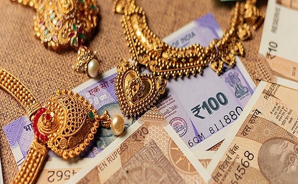 Taking a loan on pledging jewellery? Here is the data on interest rates in banks!