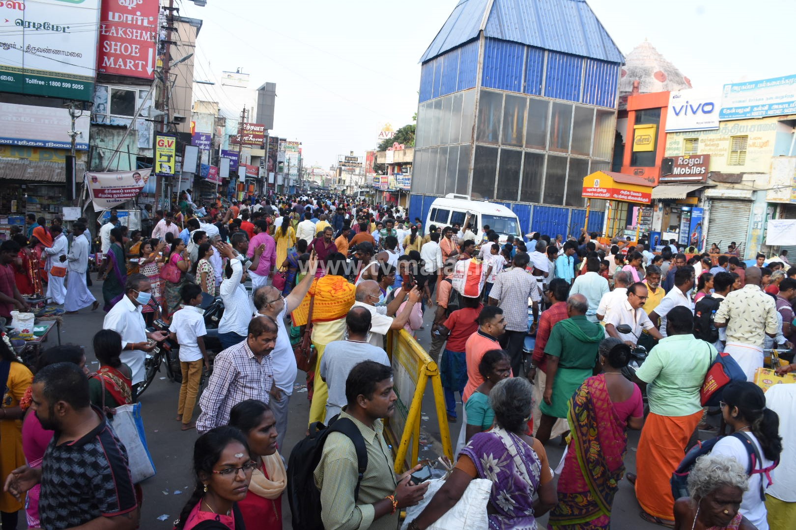 திருவண்ணாமலை சித்ரா பௌர்ணமி நாளில் இன்று கோவிலில் குவிந்த பக்தர்கள்!