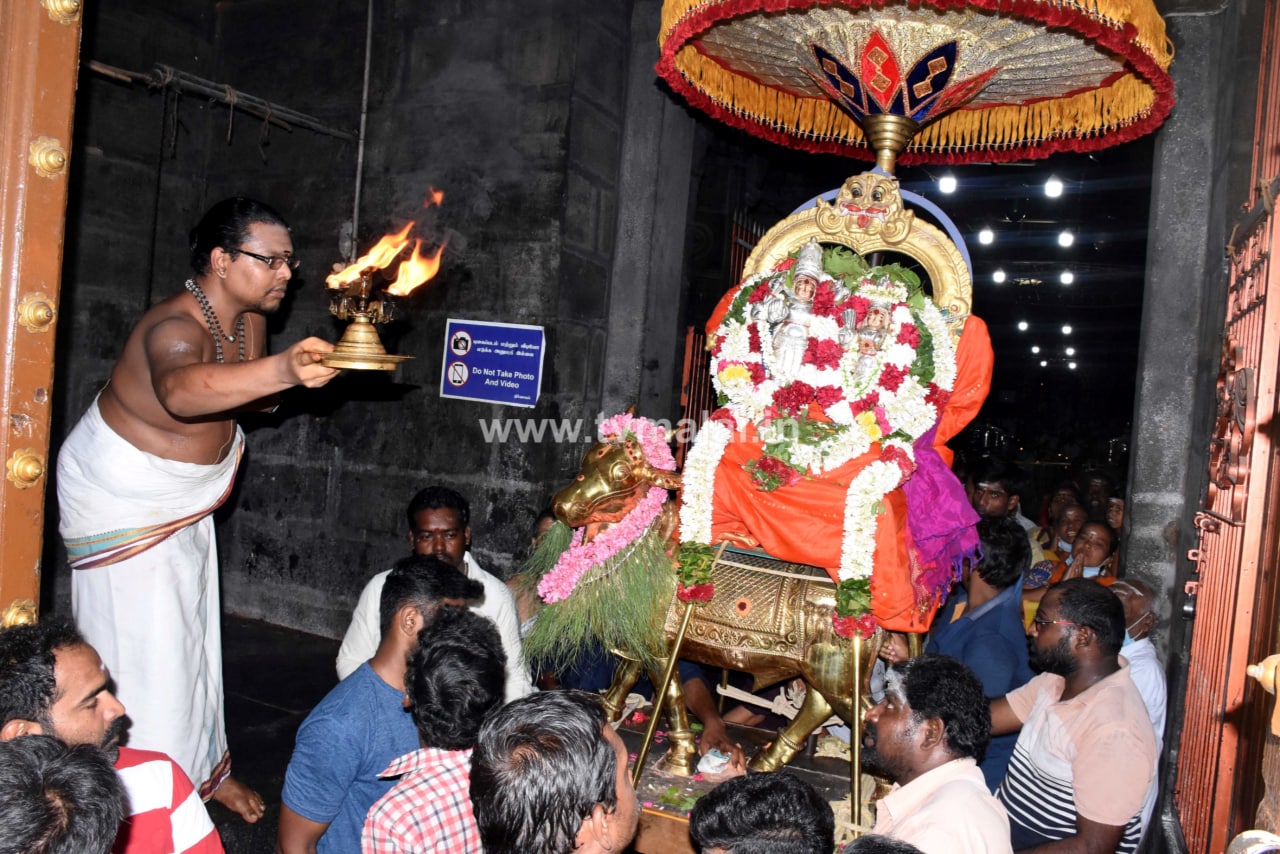 திருவண்ணாமலையில் அருணாச்சலேஸ்வரர் திருக்கோயில் வைகாசி மாத பிரதோஷம்!