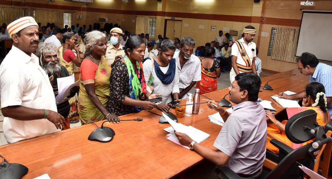 திருவண்ணாமலை மாவட்ட ஆட்சித்தலைவர் அலுவலக கூட்டரங்கில் நேற்று மக்கள் குறை தீர்வு நாள் கூட்டம்!