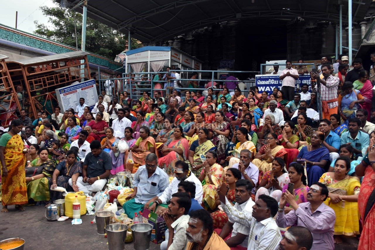 திருவண்ணாமலை அண்ணாமலையார் கோவிலில் கார்த்திகை மாத பிரதோஷ வழிபாடு!