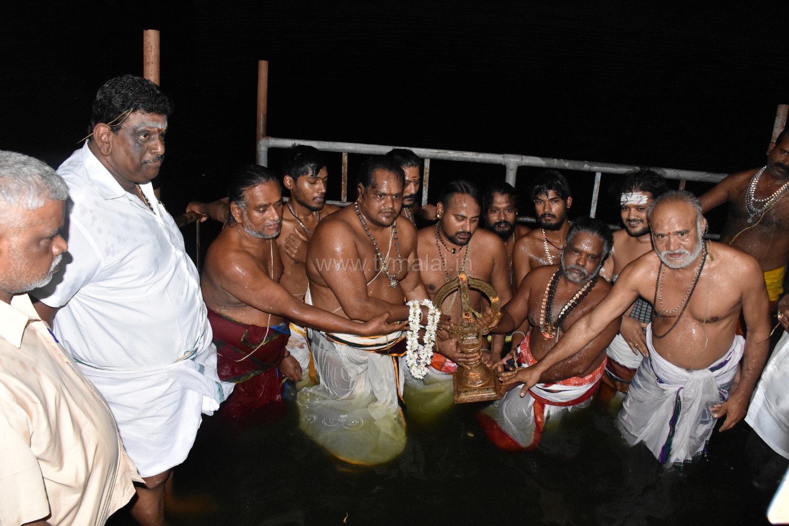 திருவண்ணாமலை அண்ணாமலையார் திருக்கோயிலில் தீர்த்தவாரி!