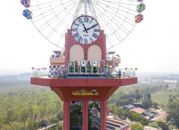 Wonderla Bengaluru introduces “Sky Tilt” a new thrill ride, to welcome the Winter Spirit