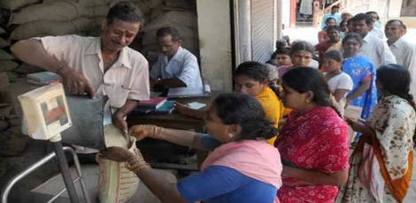 தீபாவளி பண்டிகைக்கு ரேசன் கடையில் பருப்பு, பாமாயில் இலவசமாக வழங்க அரசு ஆலோசனை!