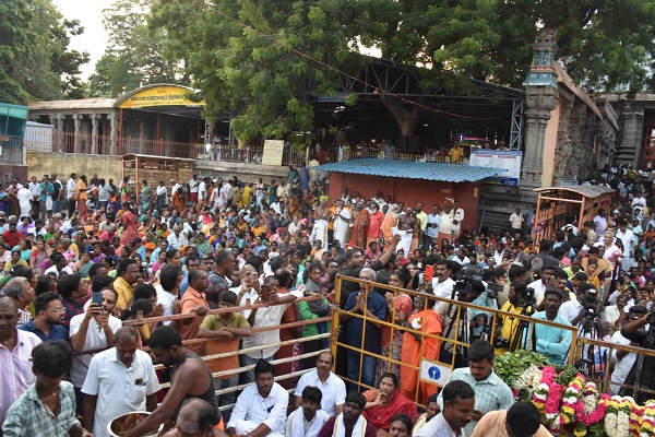 திருவண்ணாமலை அருணாச்சலேஸ்வரர் கோவிலில் புரட்டாசி மாத அமாவாசை பிரதோஷம்!