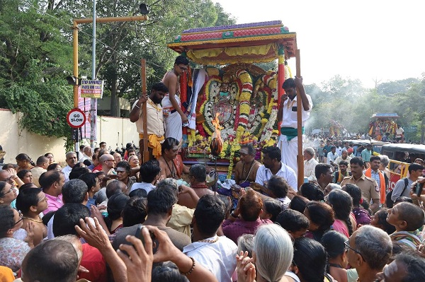 திருவண்ணாமலை அருள்மிகு அண்ணாமலையார் திருக்கோவிலில் பராசக்தி அம்மன் தெப்பல் உற்சவம்!