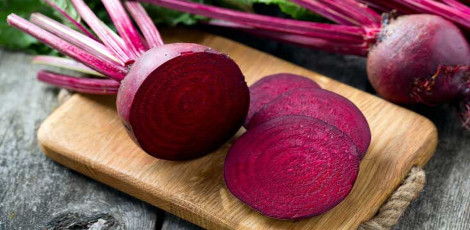 Know about these foods that have more iron content in them than beetroot!!